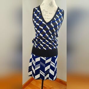 AMERICAN RETRO mini navy and white knit metallic colorblock dress in size M